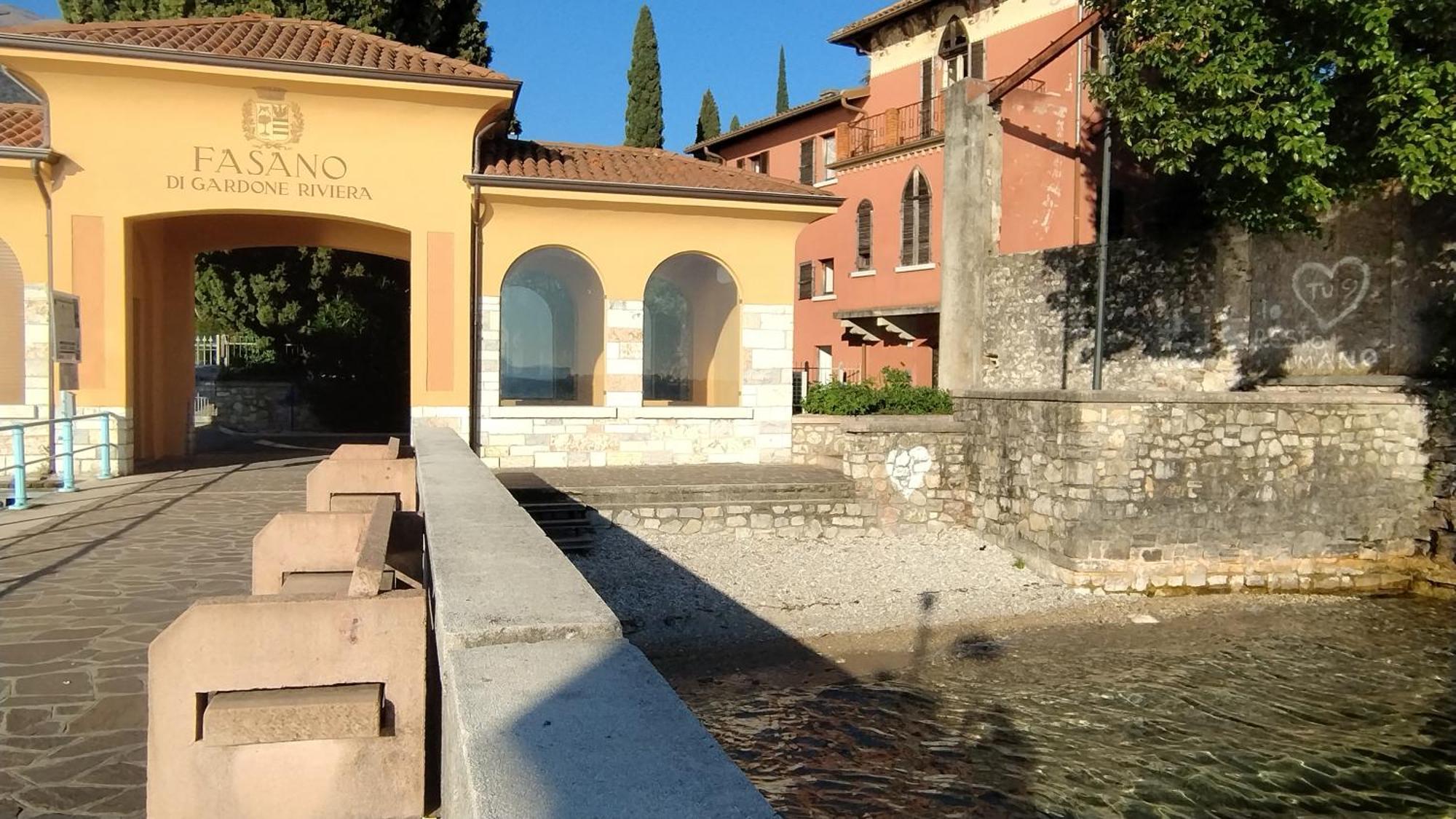 B&B Agora' Gardone Riviera Exterior photo